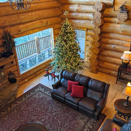 Big Bear Ridge Lodge: Mountain View Log Cabin Retreat Gatlinburg Exterior photo