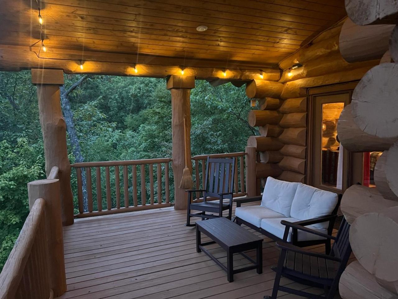 Big Bear Ridge Lodge: Mountain View Log Cabin Retreat Gatlinburg Exterior photo